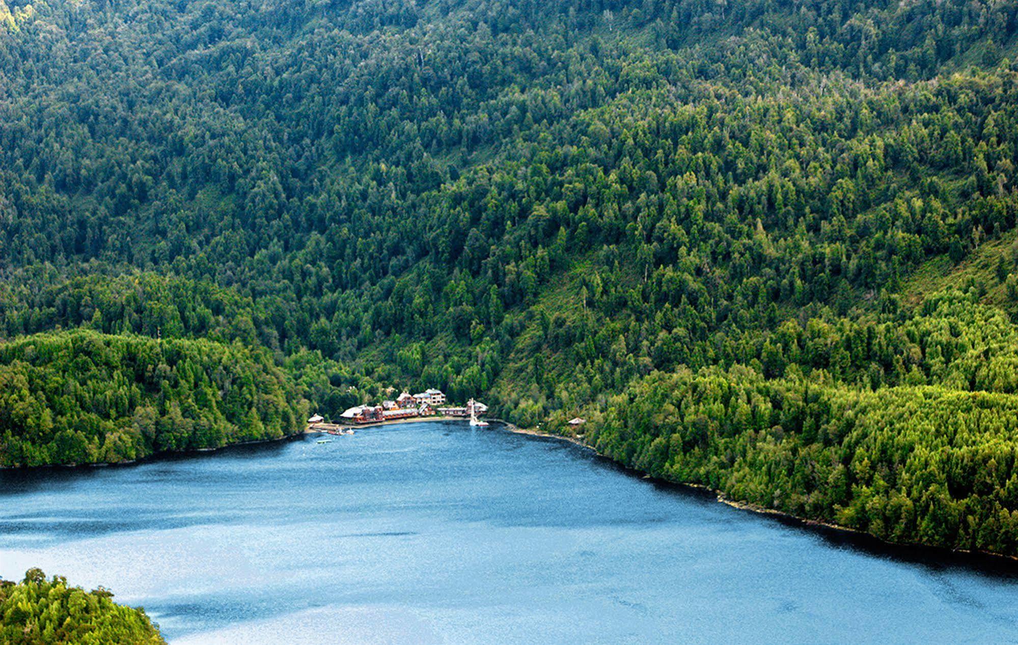 Puyuhuapi Lodge & Spa Exterior photo